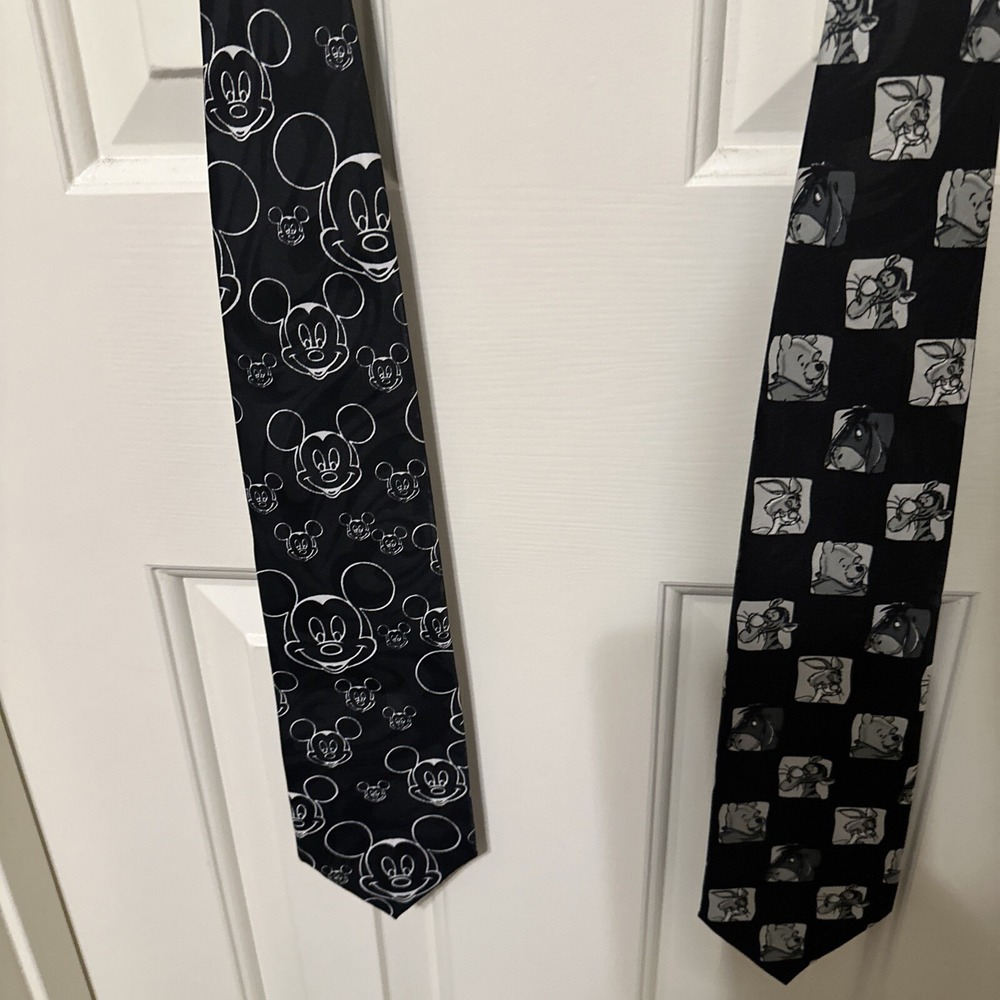 Men's Lot Of 2 Disney‎ Neckties. Mickey Mouse And Winnie The Pooh